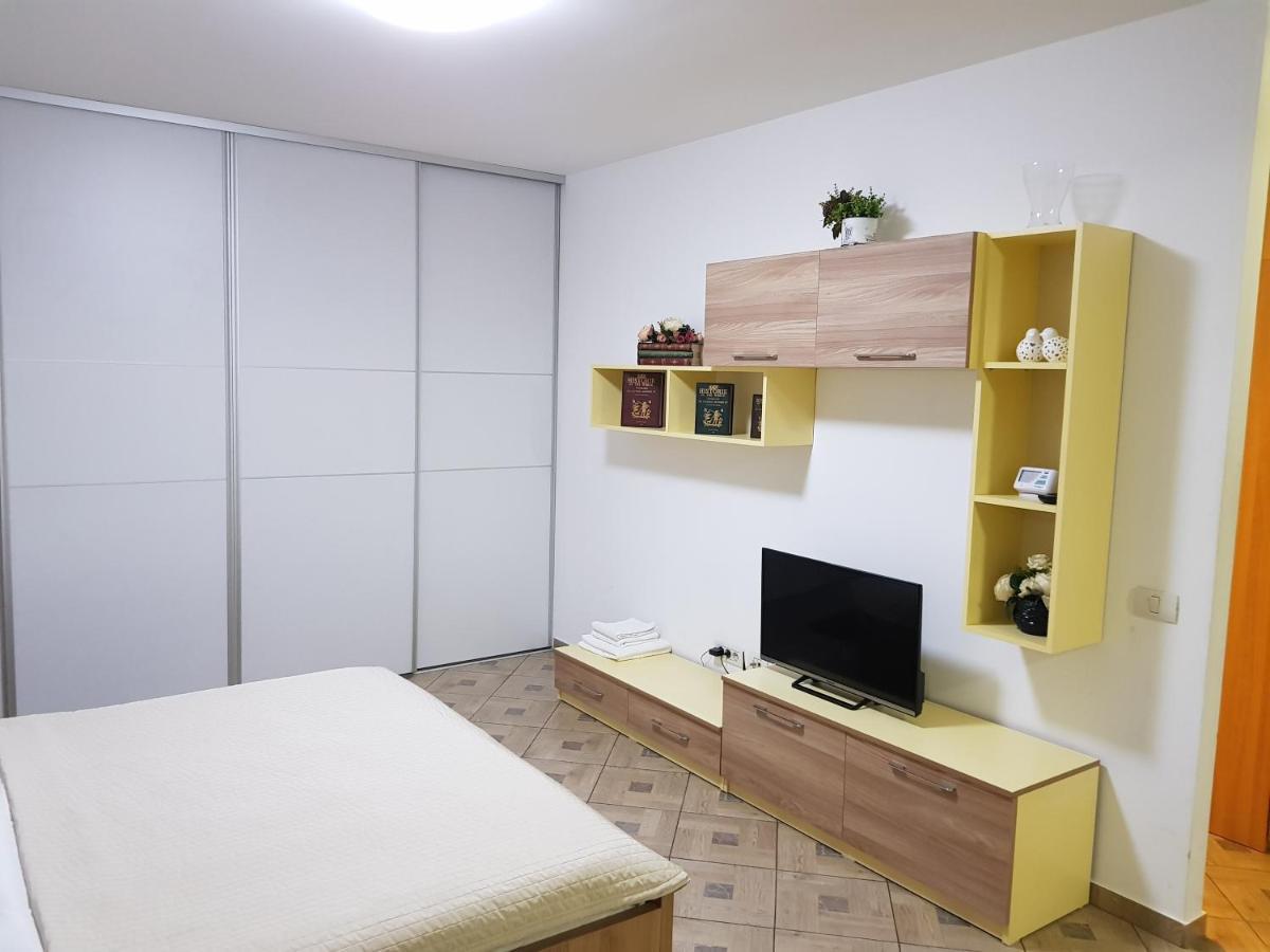 Aparthomes Fundeni Bukarest Exteriör bild