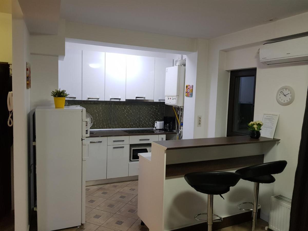 Aparthomes Fundeni Bukarest Exteriör bild
