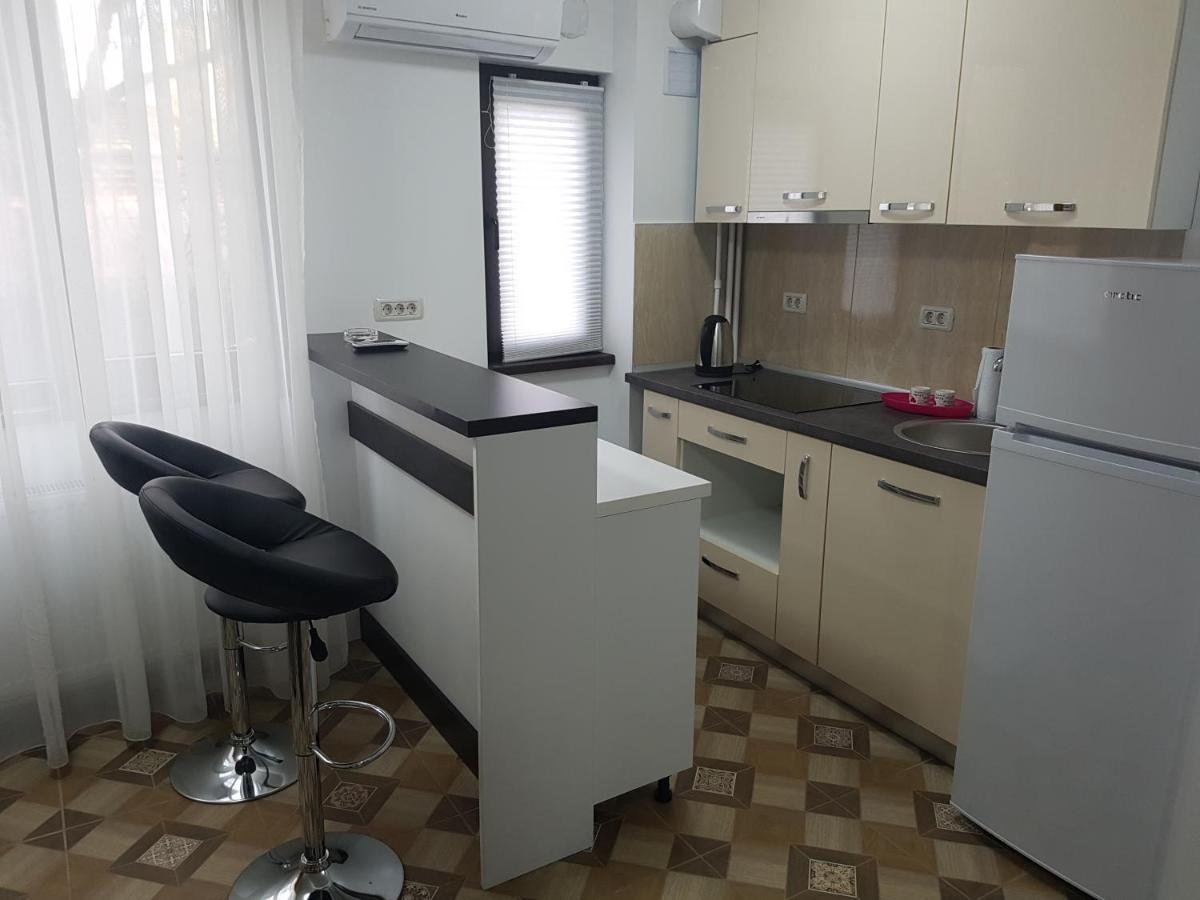 Aparthomes Fundeni Bukarest Exteriör bild