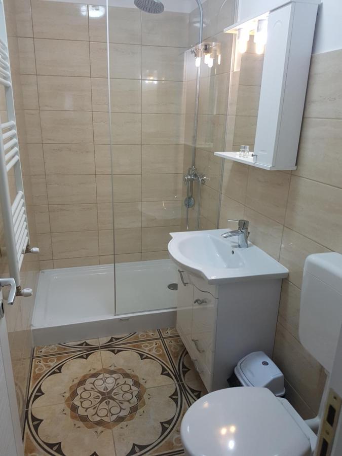 Aparthomes Fundeni Bukarest Exteriör bild