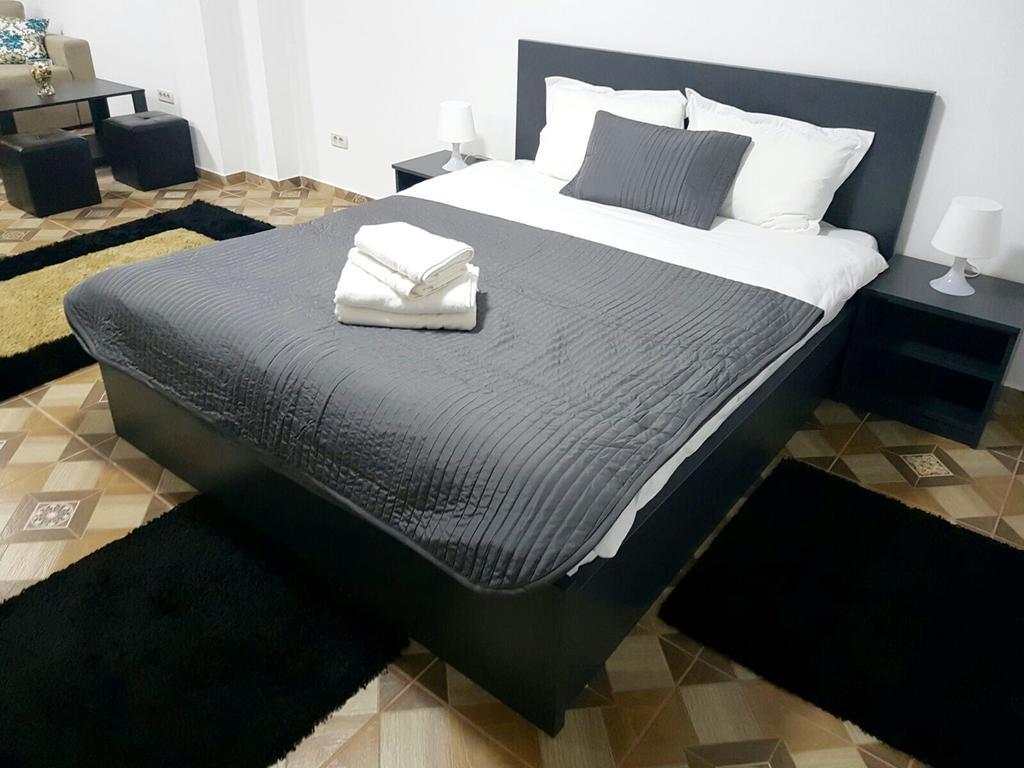Aparthomes Fundeni Bukarest Exteriör bild